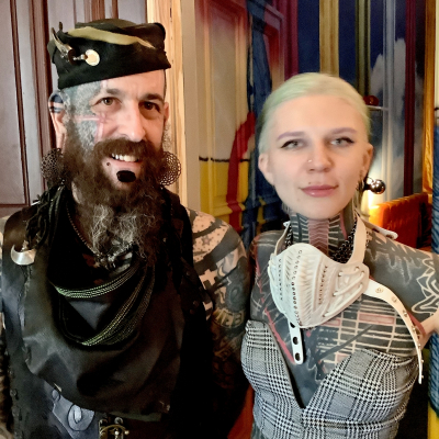 Chandler Barnes und Jessica Lee