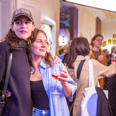 E78A567B-7607-4EF6-AE4D-4A5033A5F7A0