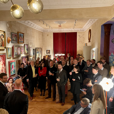 DCDF9495-C54A-41FF-A606-A0E15A9E2045